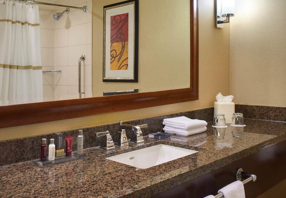Courtyard By Marriott Chicago At Medical District-Uic Hotel Eksteriør billede