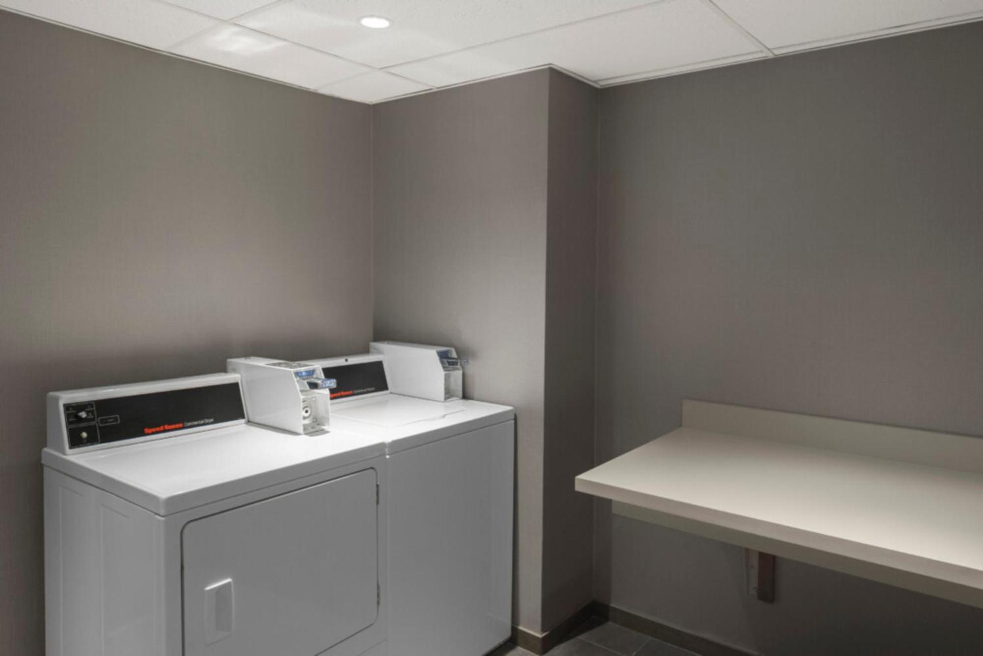 Courtyard By Marriott Chicago At Medical District-Uic Hotel Eksteriør billede